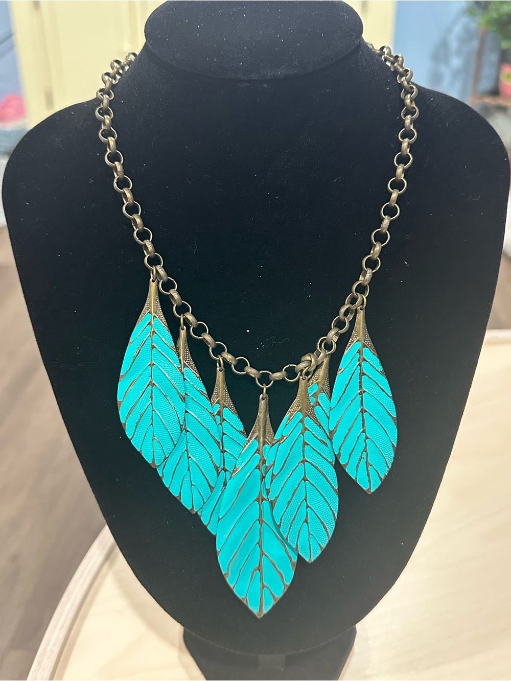 Statement Necklace - Turquoise Leave Pendants on a Bronze-Tone Link Chain
